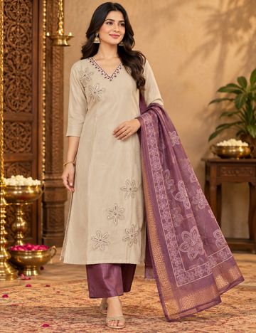 Beige & Plum Roman Silk 3-Piece Kurti Set: V-Neckline, Floral Appliqué Handwork & Printed Zari Dupatta HC3P14